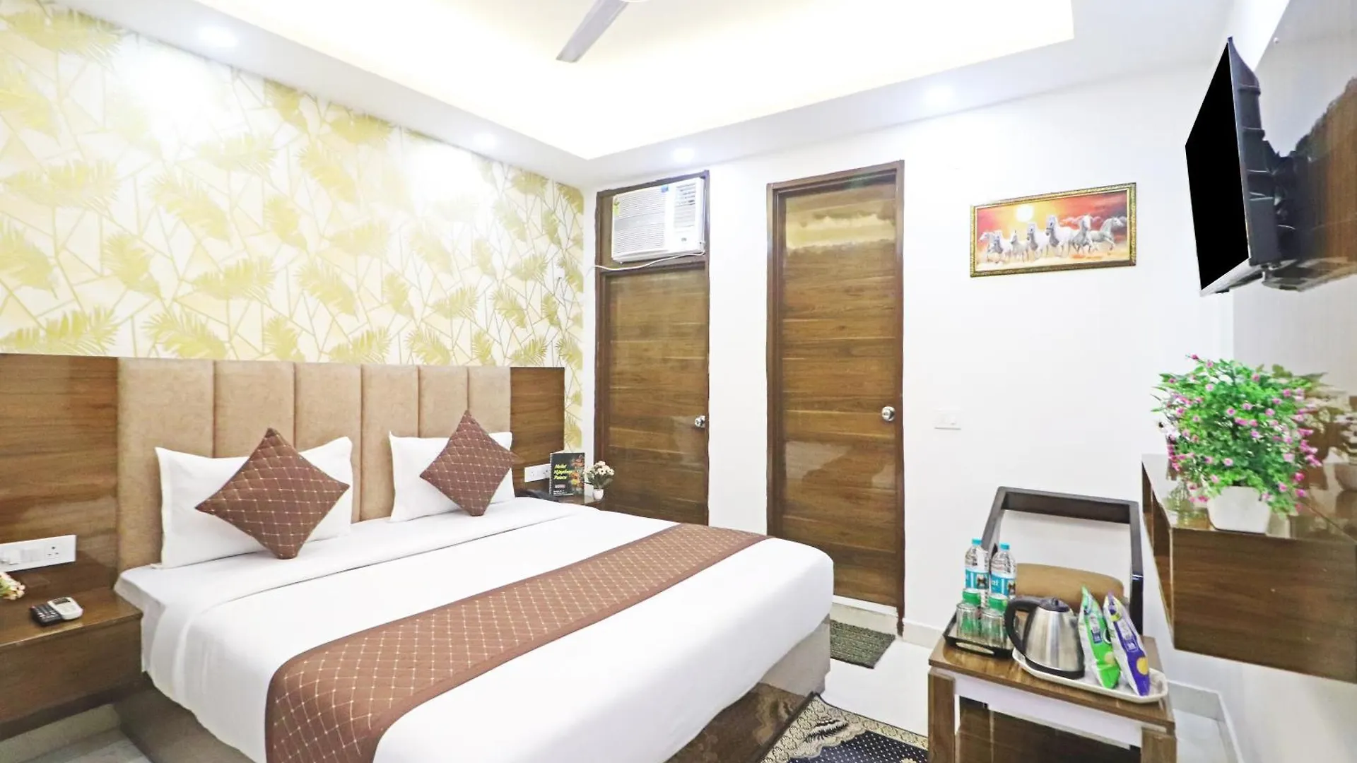 **** Hotel Airport Tulip Suites Near Delhi Airport New Delhi India