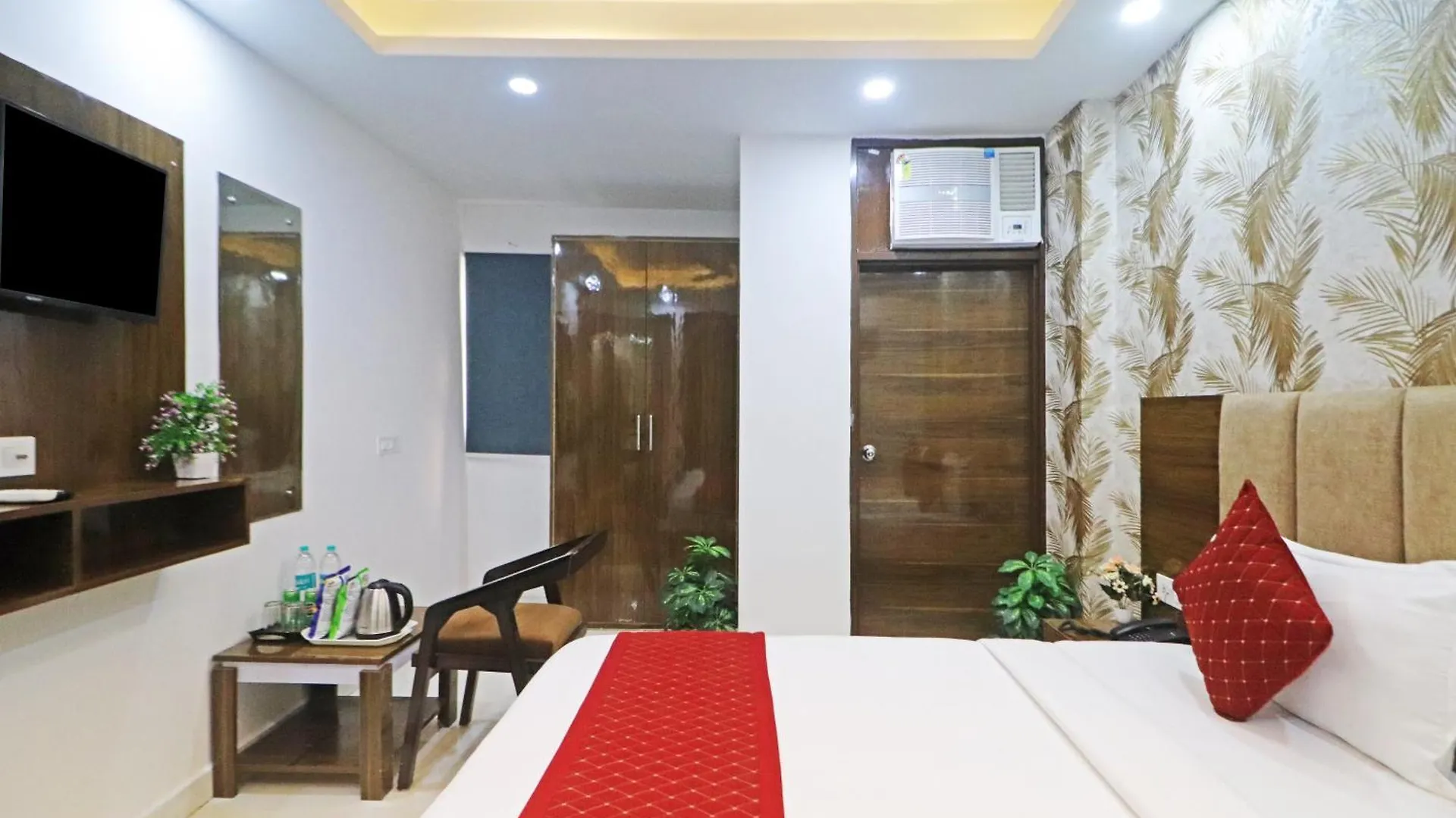 Airport Tulip Suites Near Delhi Airport New Delhi